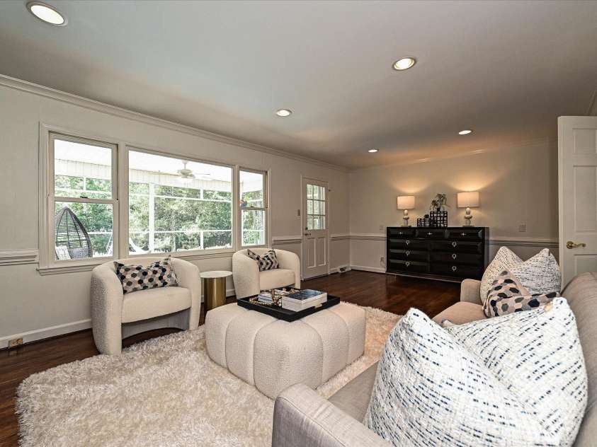 3600 Carmel Road, Charlotte, NC 28226.  MLS# CAR4223391, YatesRealty ID 19916. Great Room