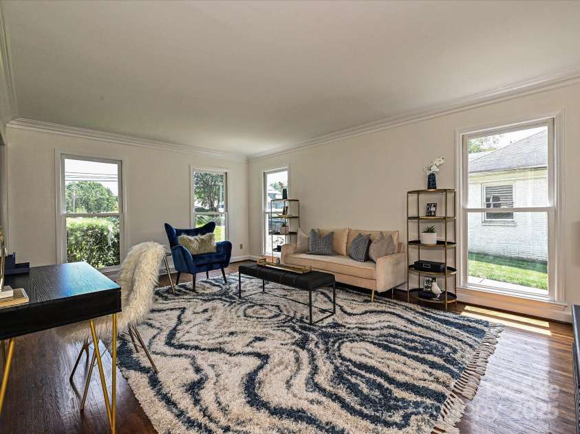 3600 Carmel Road, Charlotte, NC 28226.  MLS# CAR4223391, YatesRealty ID 19916. Living Room