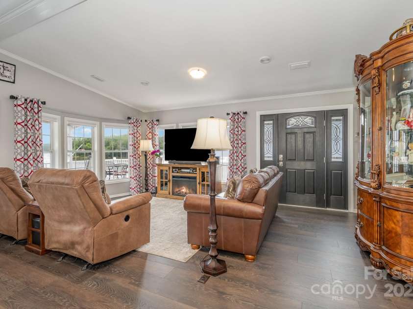 141 Badin Lake Circle, New London, NC 28127.  MLS# CAR4266787, YatesRealty ID 19917. 