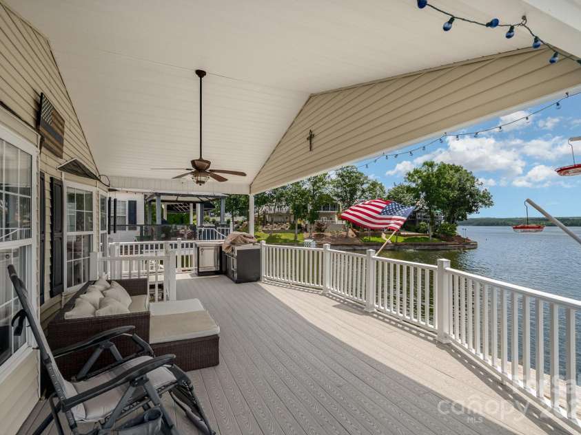 141 Badin Lake Circle, New London, NC 28127.  MLS# CAR4266787, YatesRealty ID 19917. 