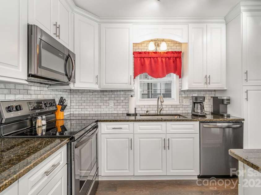 141 Badin Lake Circle, New London, NC 28127.  MLS# CAR4266787, YatesRealty ID 19917. 