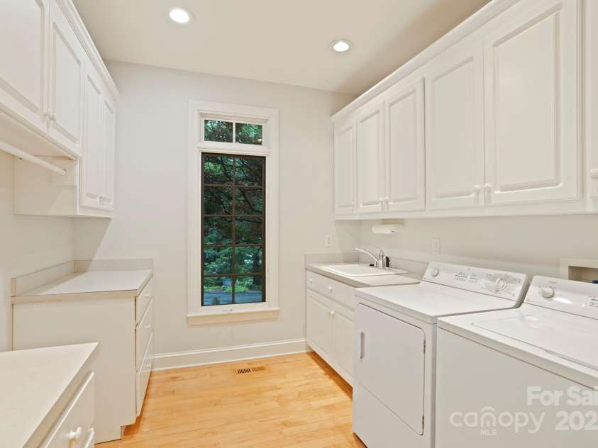 132 Berry Creek Drive, Flat Rock, NC 28731.  MLS# CAR4271420, YatesRealty ID 19919. 