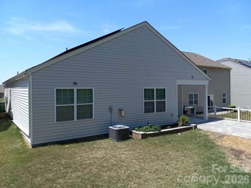 5108 Briscoe Drive, Charlotte, NC 28214.  MLS# CAR4416752, YatesRealty ID 19919. 