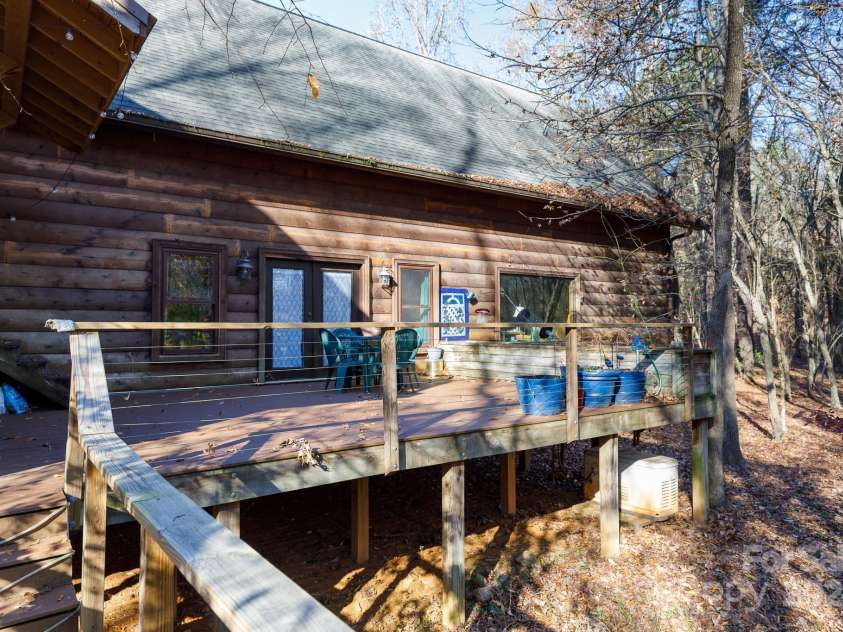 633 Weston Acres Road, Fort Lawn, SC 29714.  MLS# CAR4206008, YatesRealty ID 1992. 