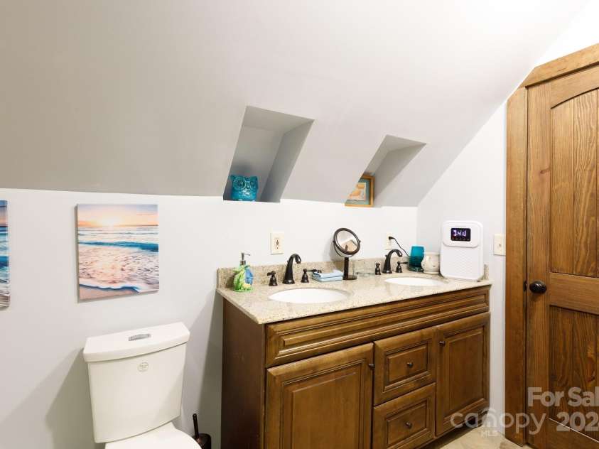 633 Weston Acres Road, Fort Lawn, SC 29714.  MLS# CAR4206008, YatesRealty ID 1992. 