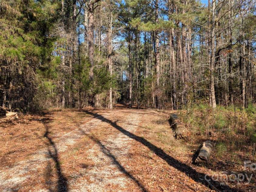 633 Weston Acres Road, Fort Lawn, SC 29714.  MLS# CAR4206008, YatesRealty ID 1992. 