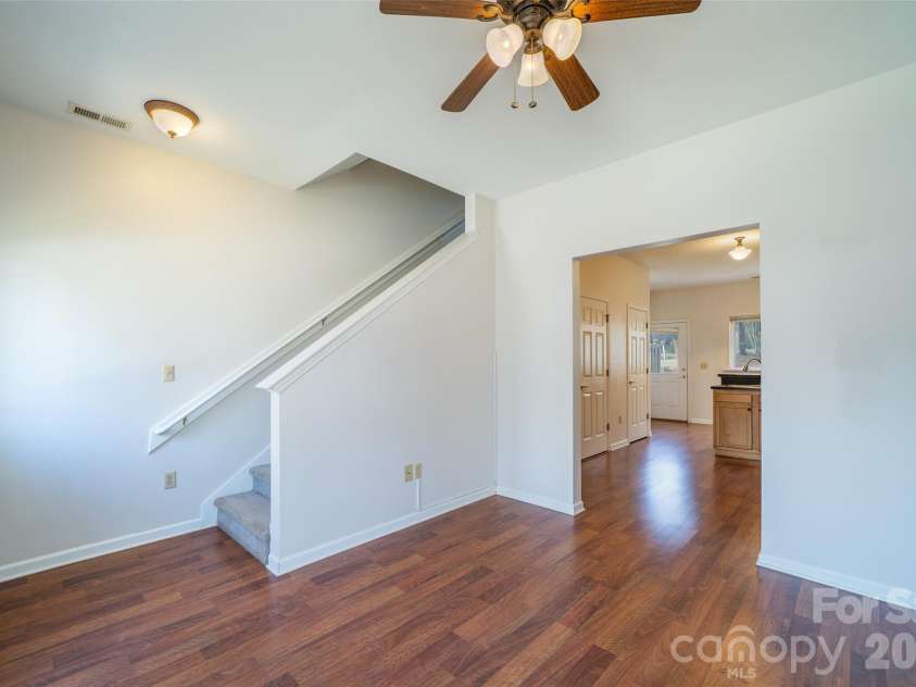 3 Penley Avenue, Asheville, NC 28804.  MLS# CAR4344706, YatesRealty ID 19920. 