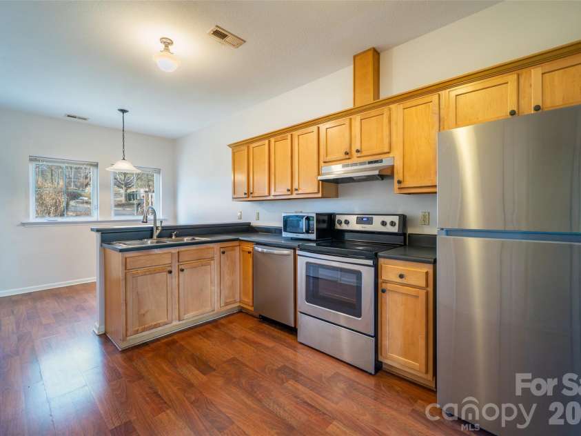 3 Penley Avenue, Asheville, NC 28804.  MLS# CAR4344706, YatesRealty ID 19920. Kitchen