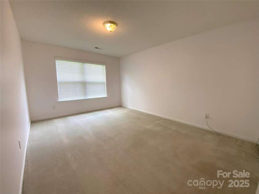 3933 Cameron Creek Drive, Matthews, NC 28105.  MLS# CAR4271452, YatesRealty ID 19921. 
