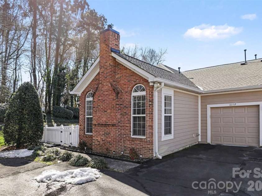 8057 Sultana Circle, Charlotte, NC 28227.  MLS# CAR4344775, YatesRealty ID 19921. 