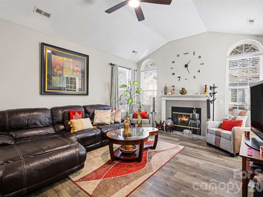 8057 Sultana Circle, Charlotte, NC 28227.  MLS# CAR4344775, YatesRealty ID 19921. 