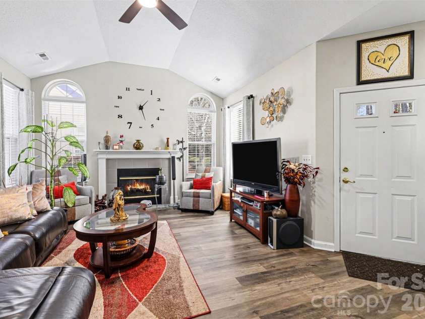 8057 Sultana Circle, Charlotte, NC 28227.  MLS# CAR4344775, YatesRealty ID 19921. 