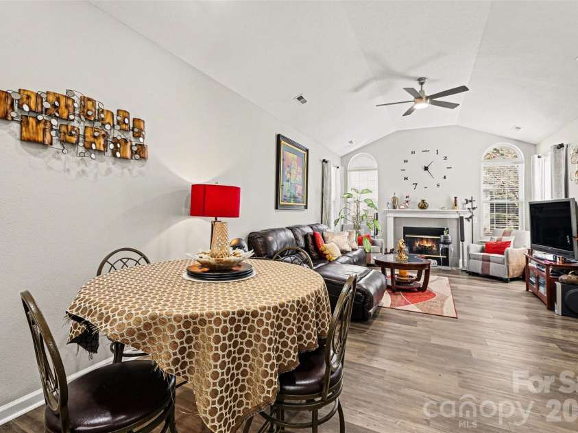 8057 Sultana Circle, Charlotte, NC 28227.  MLS# CAR4344775, YatesRealty ID 19921. 