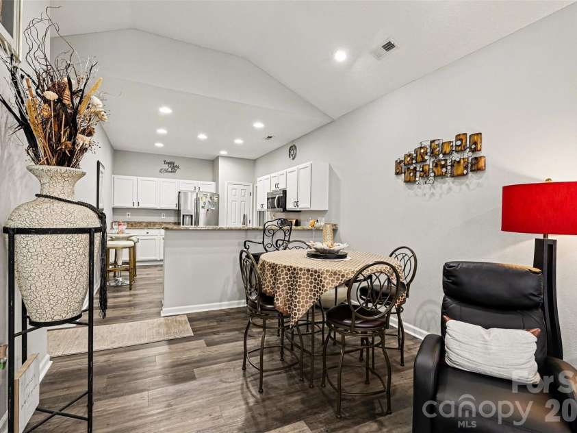 8057 Sultana Circle, Charlotte, NC 28227.  MLS# CAR4344775, YatesRealty ID 19921. 