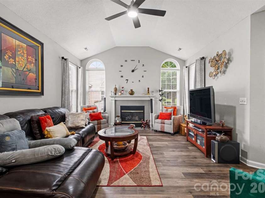 8057 Sultana Circle, Charlotte, NC 28227.  MLS# CAR4418634, YatesRealty ID 19921. 