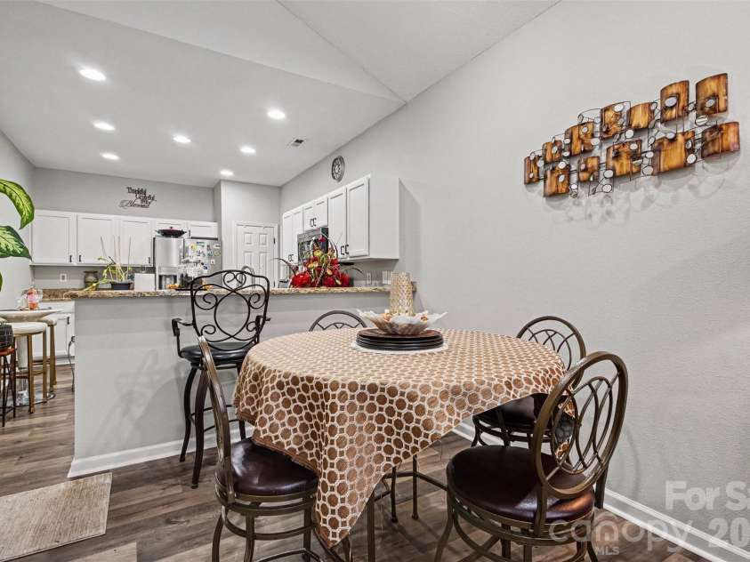 8057 Sultana Circle, Charlotte, NC 28227.  MLS# CAR4418634, YatesRealty ID 19921. 