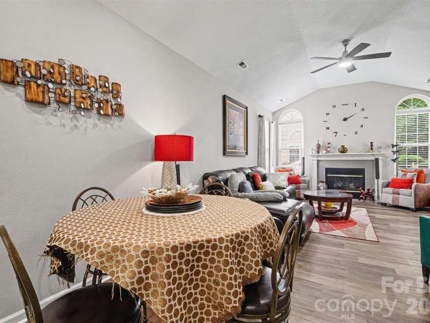 8057 Sultana Circle, Charlotte, NC 28227.  MLS# CAR4418634, YatesRealty ID 19921. 