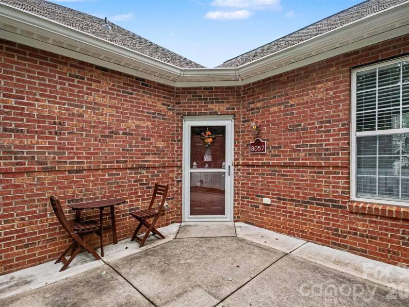 8057 Sultana Circle, Charlotte, NC 28227.  MLS# CAR4418634, YatesRealty ID 19921. 