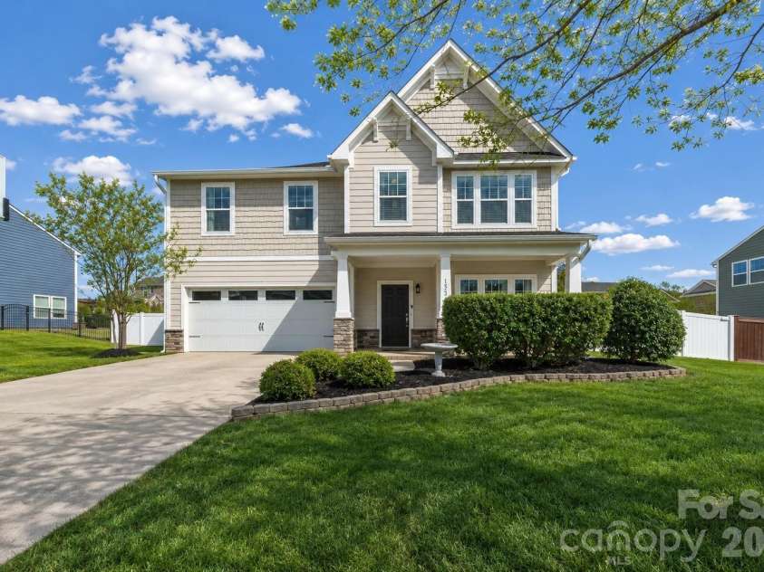 15224 Kissimmee Lane, Mint Hill, NC 28227.  MLS# CAR4347195, YatesRealty ID 19922. 