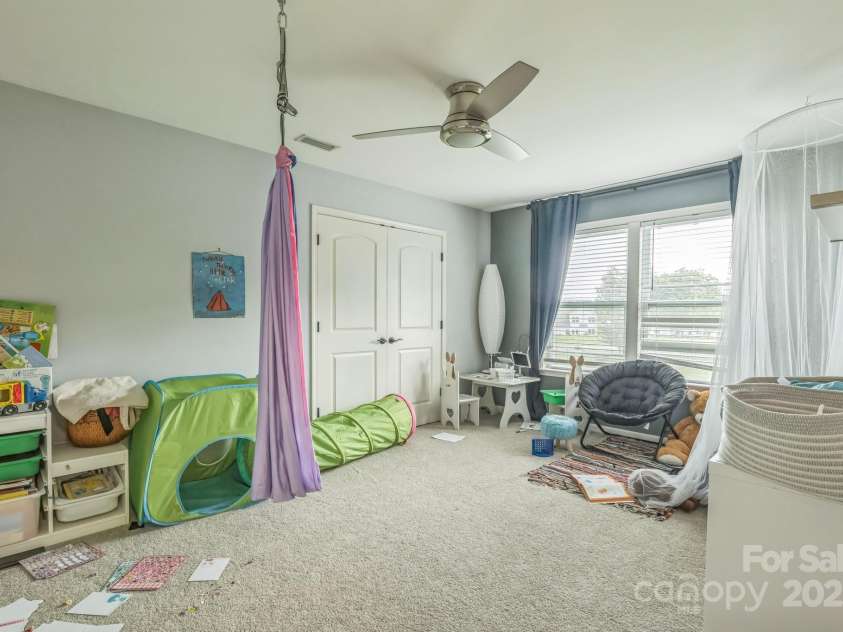 2100 Darian Way, Waxhaw, NC 28173.  MLS# CAR4271486, YatesRealty ID 19922. 