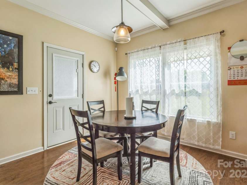 2100 Darian Way, Waxhaw, NC 28173.  MLS# CAR4271486, YatesRealty ID 19922. 