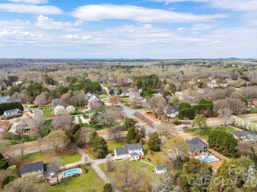1347 Meadow Lakes Road, Rock Hill, SC 29732.  MLS# CAR4344325, YatesRealty ID 19924. 