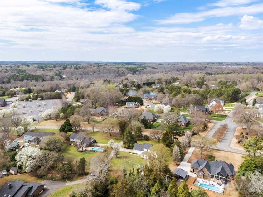 1347 Meadow Lakes Road, Rock Hill, SC 29732.  MLS# CAR4344325, YatesRealty ID 19924. 