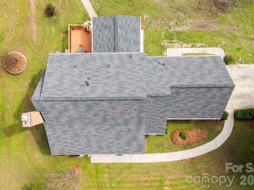 1347 Meadow Lakes Road, Rock Hill, SC 29732.  MLS# CAR4344325, YatesRealty ID 19924. 