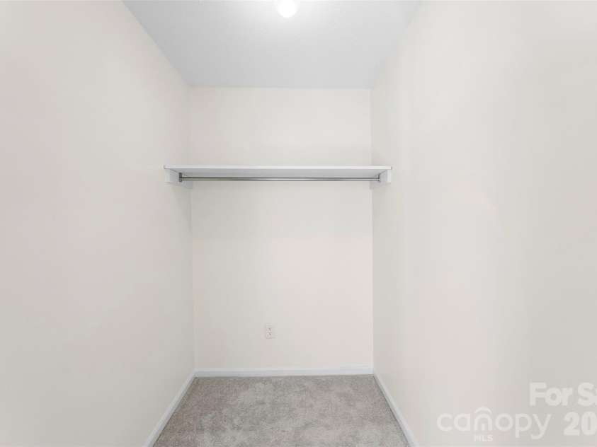 1347 Meadow Lakes Road, Rock Hill, SC 29732.  MLS# CAR4344325, YatesRealty ID 19924. Spacious closets