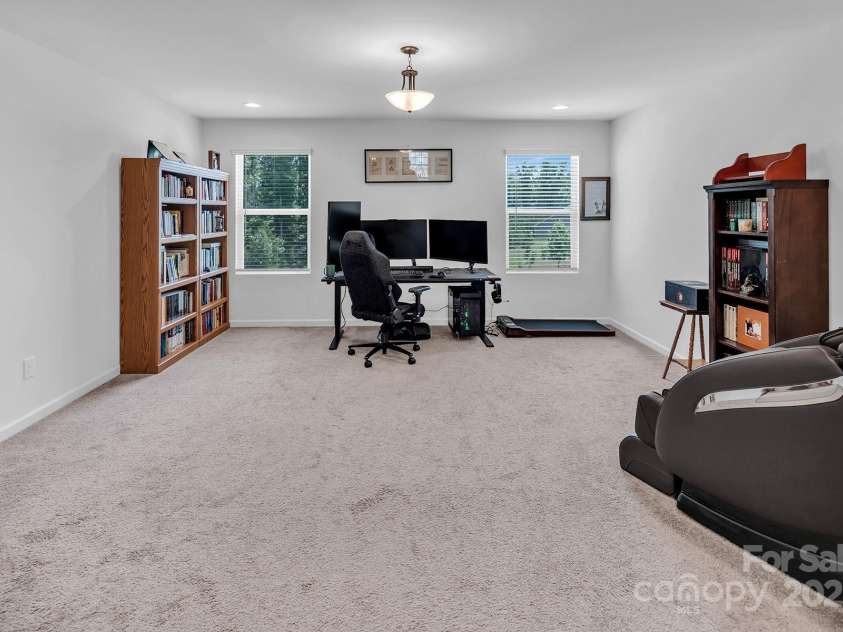 171 Old Harbor Drive, Mount Gilead, NC 27306.  MLS# CAR4269635, YatesRealty ID 19925. 