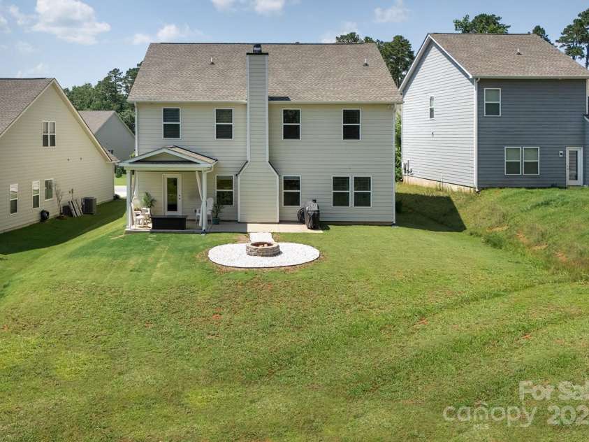 171 Old Harbor Drive, Mount Gilead, NC 27306.  MLS# CAR4269635, YatesRealty ID 19925. 