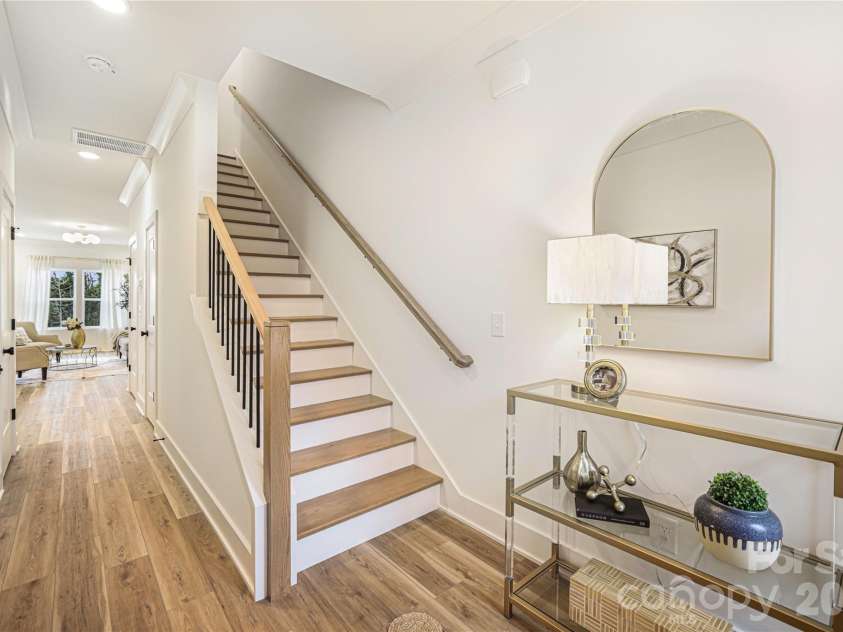 3209 Ross Avenue, Charlotte, NC 28208.  MLS# CAR4352260, YatesRealty ID 19925. 