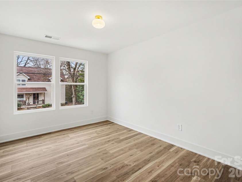 3209 Ross Avenue, Charlotte, NC 28208.  MLS# CAR4352260, YatesRealty ID 19925. Second bedroom
