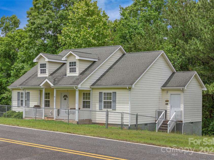 410 Lewis Drive, Rutherfordton, NC 28139.  MLS# CAR4267382, YatesRealty ID 19927. 