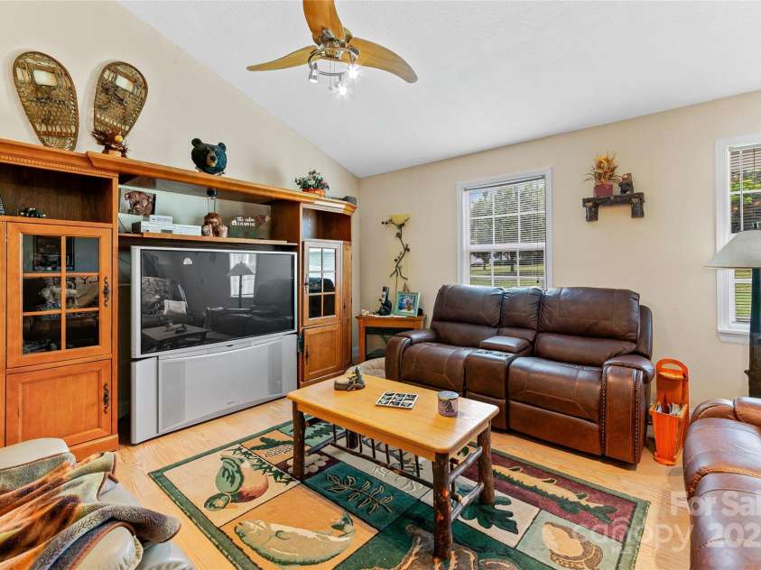 410 Lewis Drive, Rutherfordton, NC 28139.  MLS# CAR4267382, YatesRealty ID 19927. 