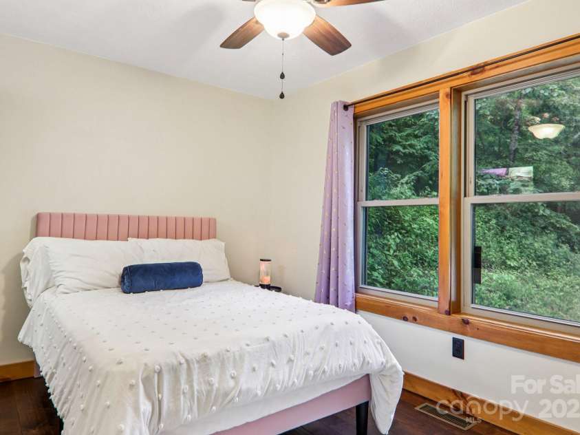 2171 Black Rock Road, Cherokee, NC 28719.  MLS# CAR4270256, YatesRealty ID 19928. 2nd bedroom