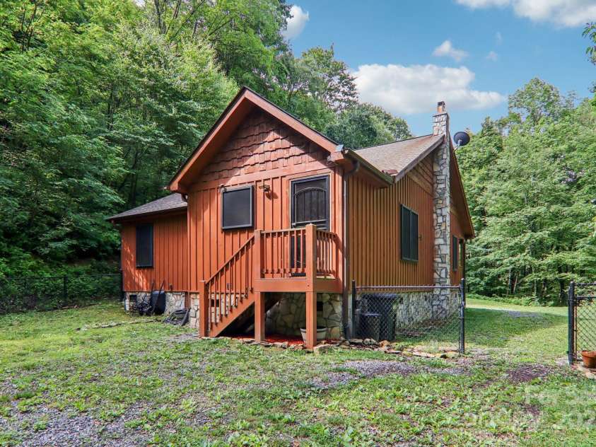 2171 Black Rock Road, Cherokee, NC 28719.  MLS# CAR4270256, YatesRealty ID 19928. Back yard - fenced