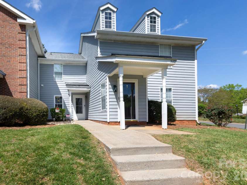 5600 Amity Springs Drive, Charlotte, NC 28212.  MLS# CAR4366101, YatesRealty ID 19928. 