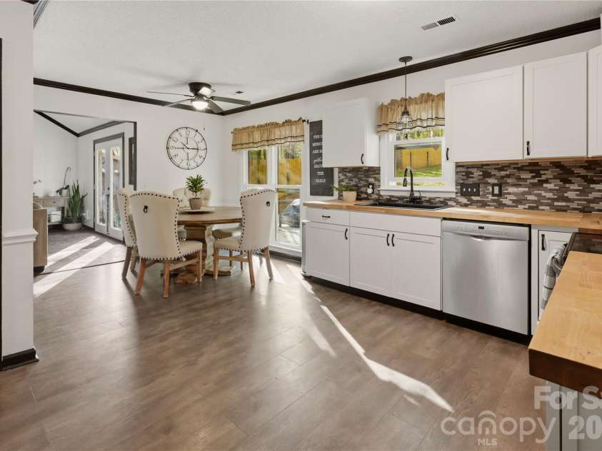 3616 Fair Oaks Place, Concord, NC 28027.  MLS# CAR4364960, YatesRealty ID 19929. 