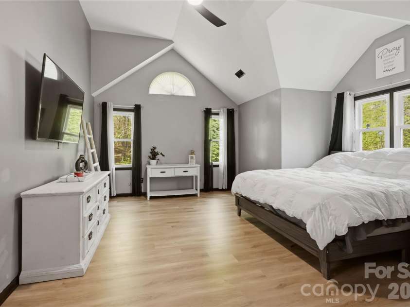3616 Fair Oaks Place, Concord, NC 28027.  MLS# CAR4364960, YatesRealty ID 19929. Primary bedroom