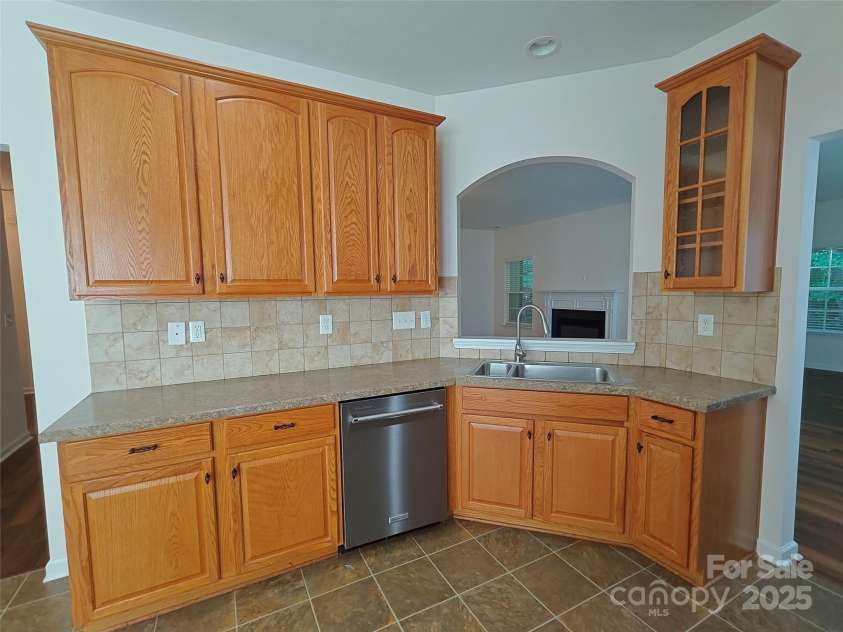 509 Settlers Grove Lane, Salisbury, NC 28146.  MLS# CAR4267311, YatesRealty ID 19930. 