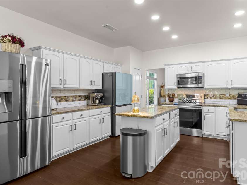 7536 Hannah Alexander Lane, Mint Hill, NC 28227.  MLS# CAR4370708, YatesRealty ID 19931. 