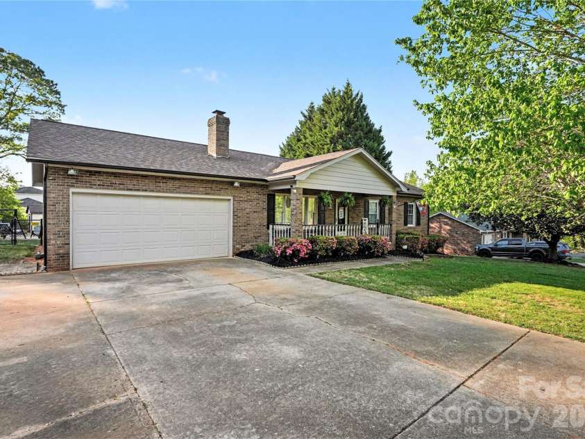 1451 31st Street Place, Conover, NC 28613.  MLS# CAR4370639, YatesRealty ID 19932. 