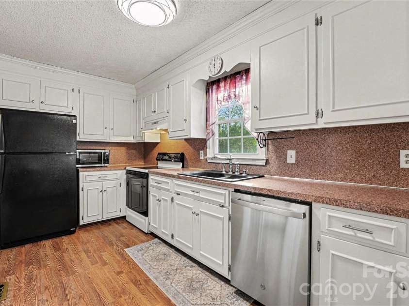 1451 31st Street Place, Conover, NC 28613.  MLS# CAR4370639, YatesRealty ID 19932. 