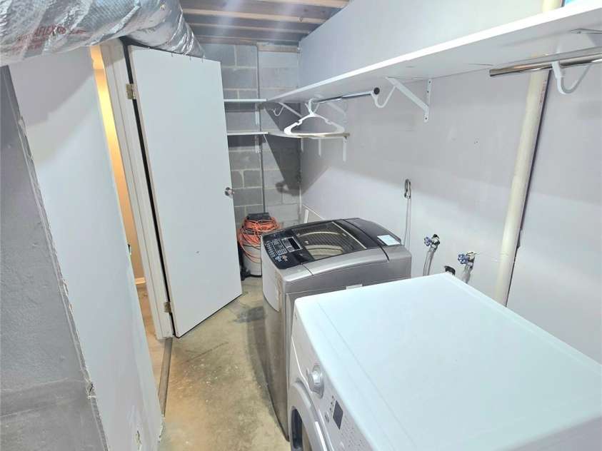 9432 Lexington Circle, Charlotte, NC 28213.  MLS# CAR4371741, YatesRealty ID 19933. Basement Laundry 2