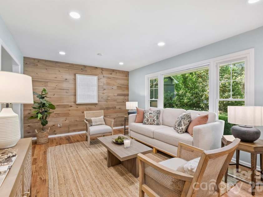 207 Byswick Place, Charlotte, NC 28270.  MLS# CAR4372139, YatesRealty ID 19934. 