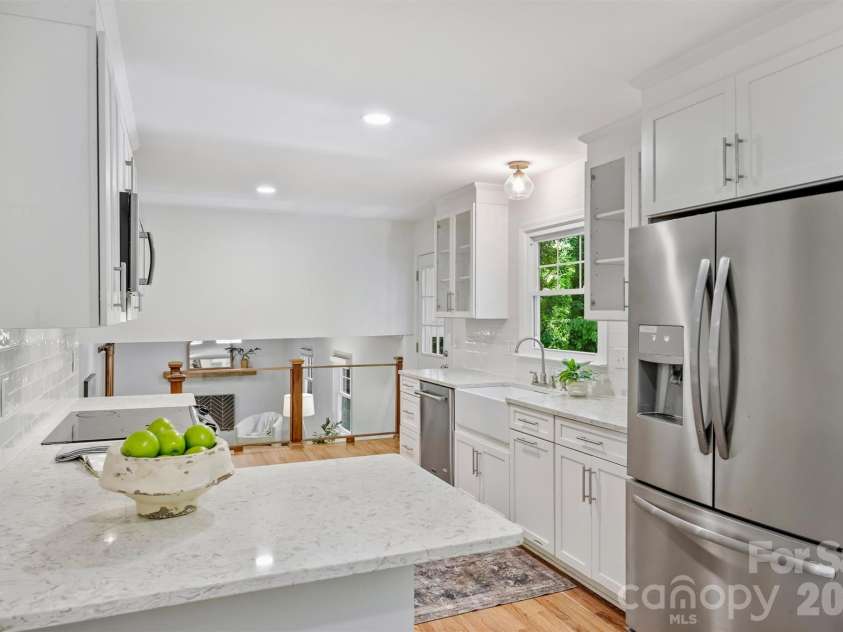 207 Byswick Place, Charlotte, NC 28270.  MLS# CAR4372139, YatesRealty ID 19934. 