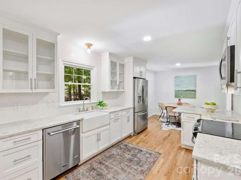 207 Byswick Place, Charlotte, NC 28270.  MLS# CAR4372139, YatesRealty ID 19934. 