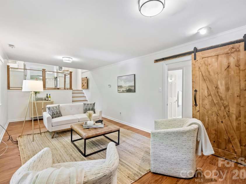 207 Byswick Place, Charlotte, NC 28270.  MLS# CAR4372139, YatesRealty ID 19934. 