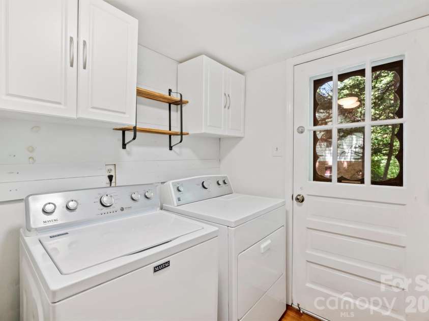207 Byswick Place, Charlotte, NC 28270.  MLS# CAR4372139, YatesRealty ID 19934. 